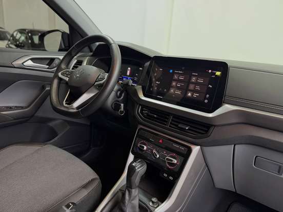 VOLKSWAGEN-T-CROSS-2024