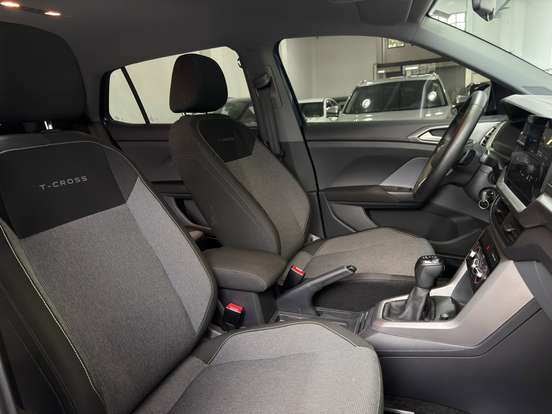 VOLKSWAGEN-T-CROSS-1.0 200 TSI TOTAL FLEX AUTOMÁTICO VOLKSWAGEN-T-CROSS-2024