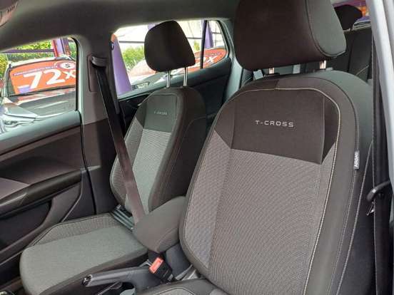 VOLKSWAGEN-T-CROSS-2025