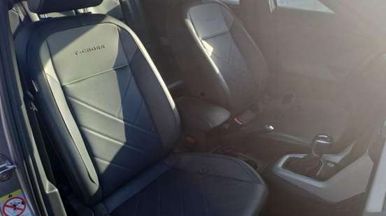 VOLKSWAGEN-T-CROSS-2025