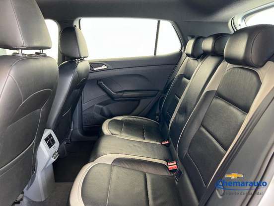 VOLKSWAGEN-T-CROSS-2019