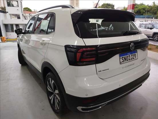 VOLKSWAGEN-T-CROSS-1.0 200 TSI TOTAL FLEX COMFORTLINE AUTOMÁTICO VOLKSWAGEN-T-CROSS-2023