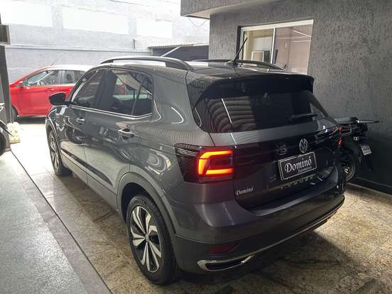 VOLKSWAGEN-T-CROSS-2020
