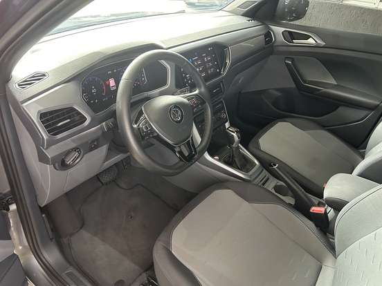 VOLKSWAGEN-T-CROSS-2020