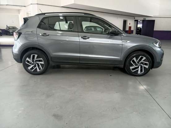 VOLKSWAGEN-T-CROSS-2024