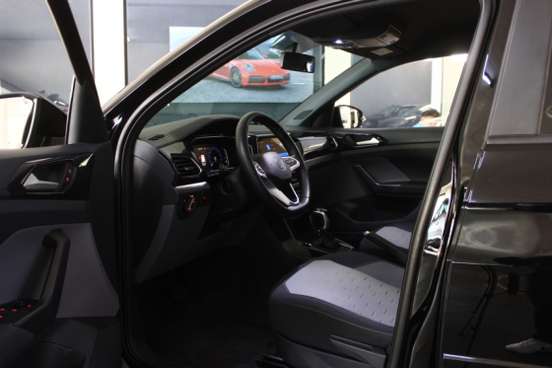 VOLKSWAGEN-T-CROSS-2022