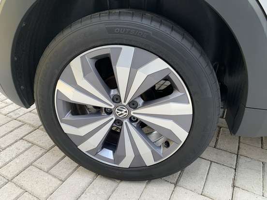 VOLKSWAGEN-T-CROSS-1.0 200 TSI TOTAL FLEX COMFORTLINE AUTOMÁTICO VOLKSWAGEN-T-CROSS-2019
