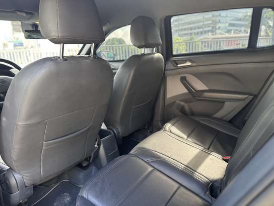 VOLKSWAGEN-T-CROSS-2022