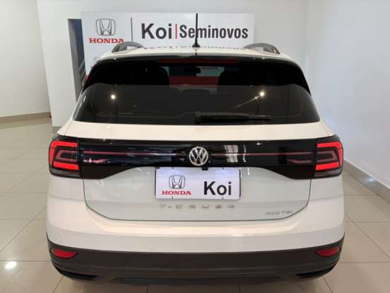 VOLKSWAGEN-T-CROSS-2020