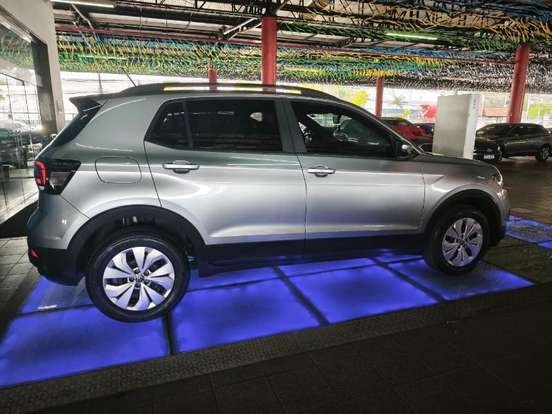 VOLKSWAGEN-T-CROSS-2023