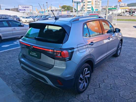 VOLKSWAGEN-T-CROSS-2025