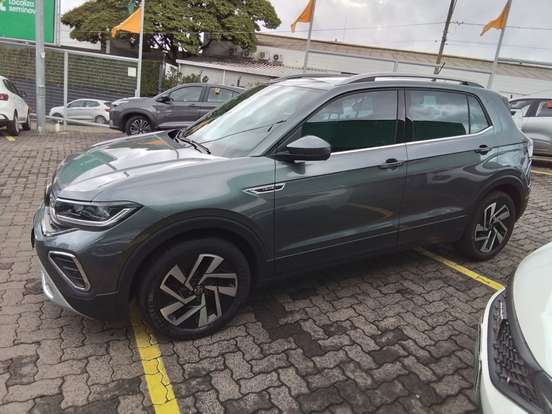 VOLKSWAGEN-T-CROSS-2025
