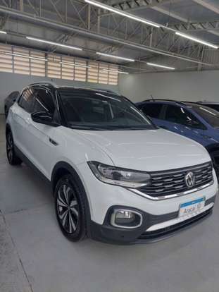 VOLKSWAGEN-T-CROSS-2021