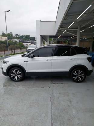 VOLKSWAGEN-T-CROSS-2021