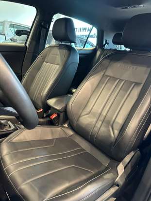 VOLKSWAGEN-T-CROSS-2025