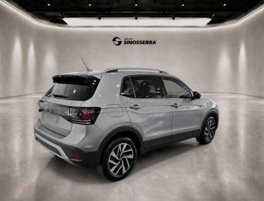 VOLKSWAGEN-T-CROSS-2024