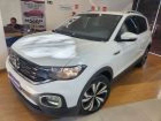 VOLKSWAGEN-T-CROSS-2024