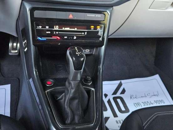 VOLKSWAGEN-T-CROSS-2022
