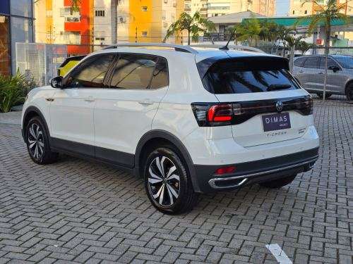 VOLKSWAGEN-T-CROSS-2023