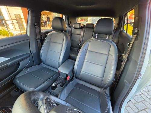 VOLKSWAGEN-T-CROSS-2023