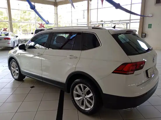 VOLKSWAGEN-TIGUAN-1.4 250 TSI TOTAL FLEX ALLSPACE COMFORTLINE TIPTRONIC VOLKSWAGEN-TIGUAN-2018
