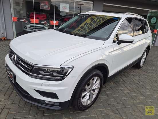 VOLKSWAGEN-TIGUAN-2018