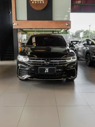 VOLKSWAGEN-TIGUAN-2.0 300 TSI GASOLINA ALLSPACE R-LINE AUTOMÁTICO VOLKSWAGEN-TIGUAN-2024