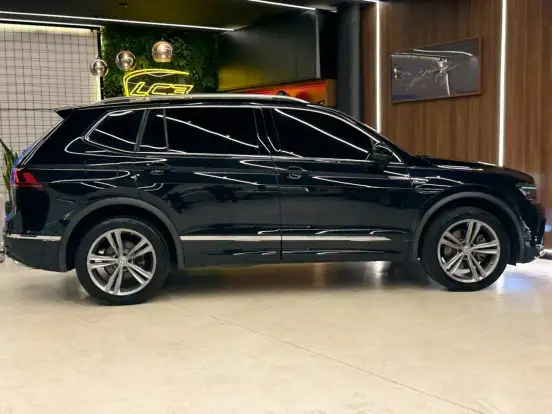VOLKSWAGEN-TIGUAN-2019