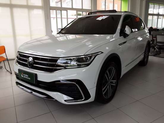 VOLKSWAGEN-TIGUAN-2024