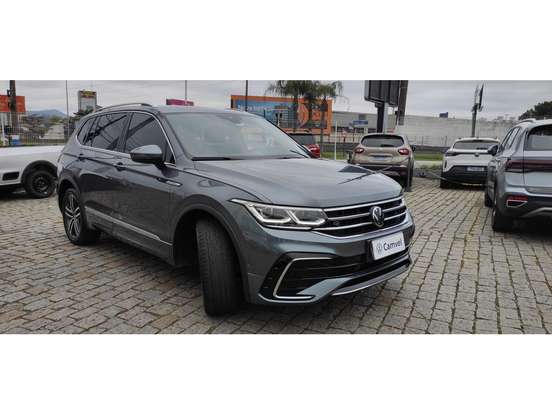 VOLKSWAGEN-TIGUAN-2024