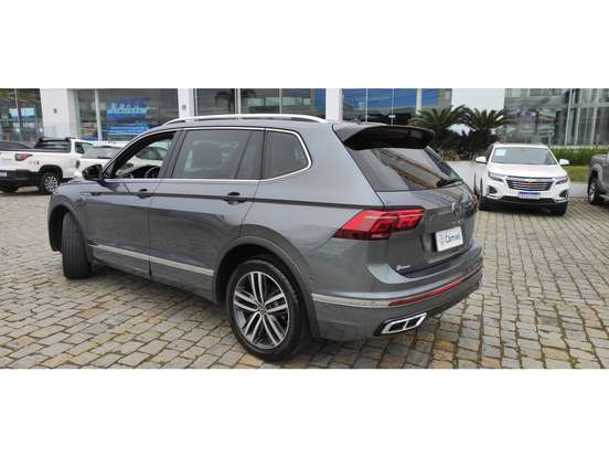 VOLKSWAGEN-TIGUAN-2.0 300 TSI GASOLINA ALLSPACE R-LINE AUTOMÁTICO VOLKSWAGEN-TIGUAN-2024
