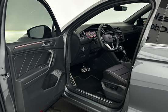 VOLKSWAGEN-TIGUAN-2024
