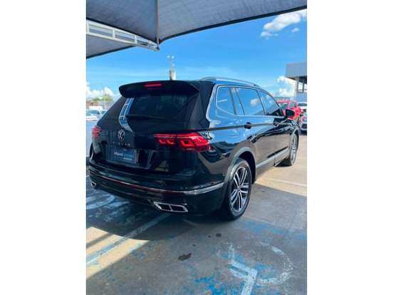 VOLKSWAGEN-TIGUAN-2.0 300 TSI GASOLINA ALLSPACE R-LINE AUTOMÁTICO VOLKSWAGEN-TIGUAN-2023