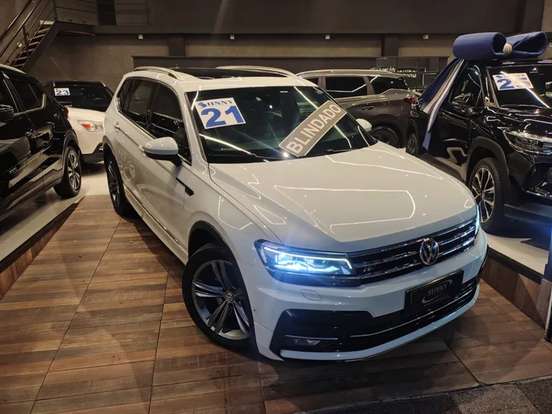 VOLKSWAGEN-TIGUAN-2021