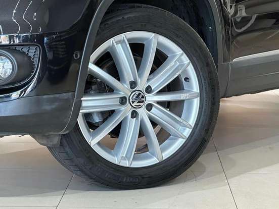 VOLKSWAGEN-TIGUAN-2014