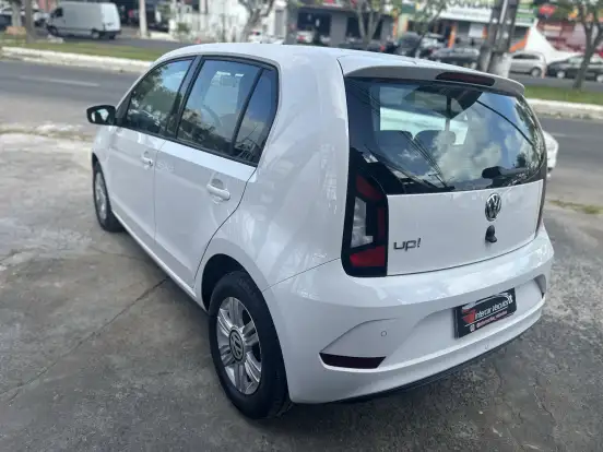 VOLKSWAGEN-UP-2018