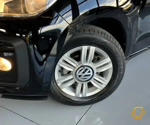 VOLKSWAGEN-UP-2018