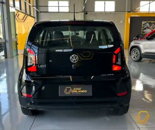 VOLKSWAGEN-UP-2018