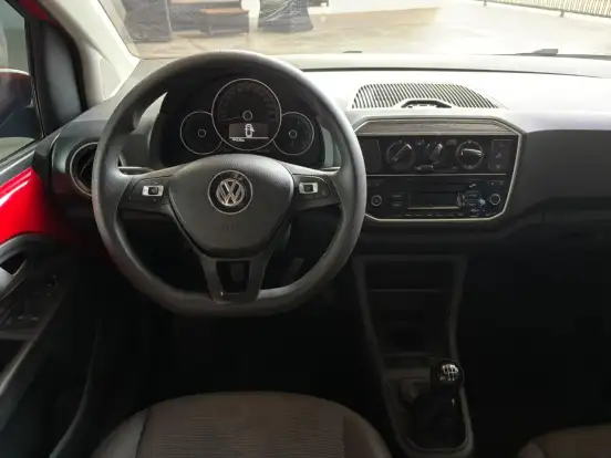 VOLKSWAGEN-UP-2019