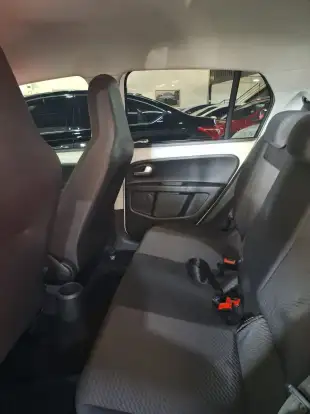 VOLKSWAGEN-UP-2018