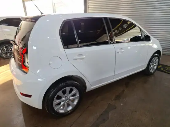 VOLKSWAGEN-UP-2018
