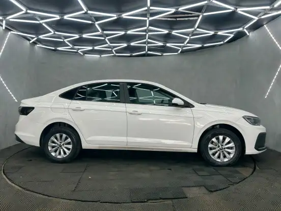VOLKSWAGEN-VIRTUS-1.0 170 TSI AUTOMÁTICO VOLKSWAGEN-VIRTUS-2024