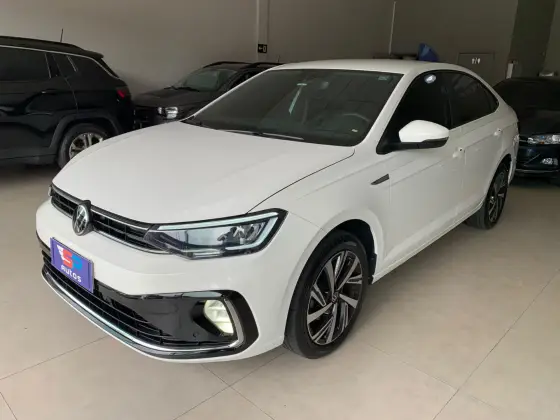 VOLKSWAGEN VIRTUS 1.0 200 TSI HIGHLINE AUTOMÁTICO