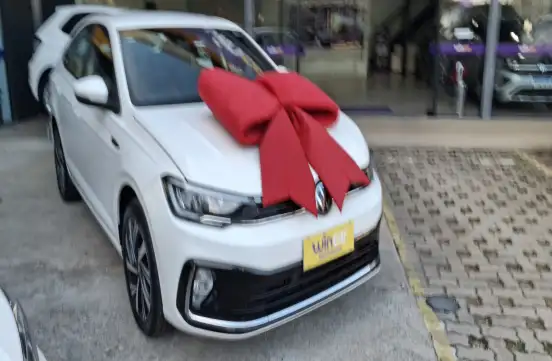 VOLKSWAGEN-VIRTUS-2024