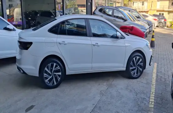 VOLKSWAGEN-VIRTUS-2024