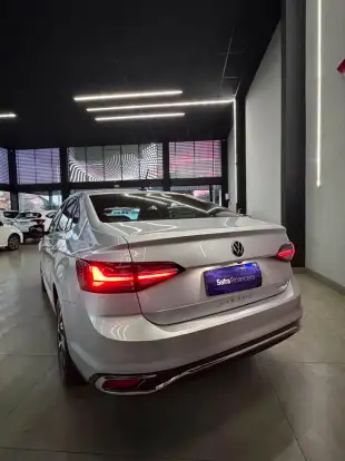 VOLKSWAGEN-VIRTUS-2024