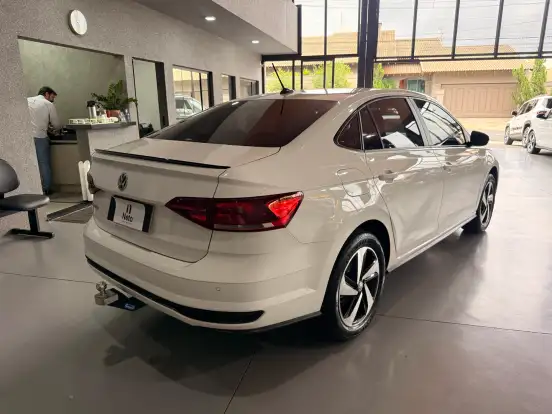 VOLKSWAGEN-VIRTUS-2020