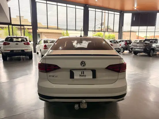 VOLKSWAGEN-VIRTUS-2020
