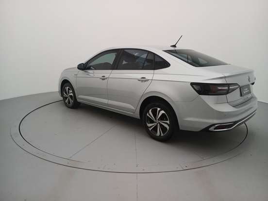 VOLKSWAGEN-VIRTUS-2023