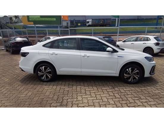 VOLKSWAGEN-VIRTUS-2024